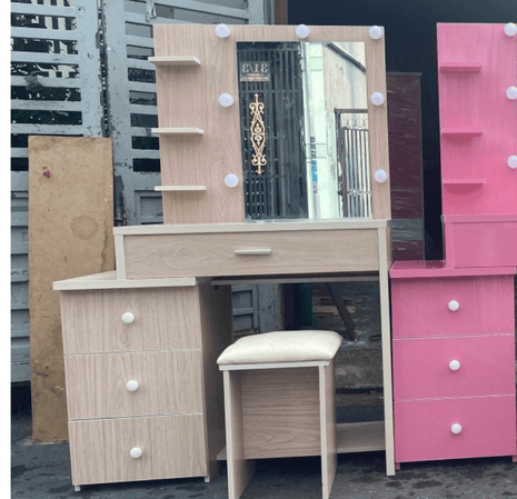 BÀN TRANG ĐIỂM NHỰA ĐÀI LOAN HL22