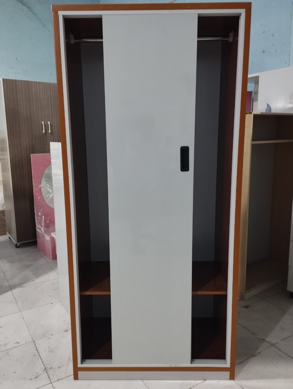 Tủ Nhựa Đại Loan 2 Cánh HL04 - Màu Trắng - Chân Lùa