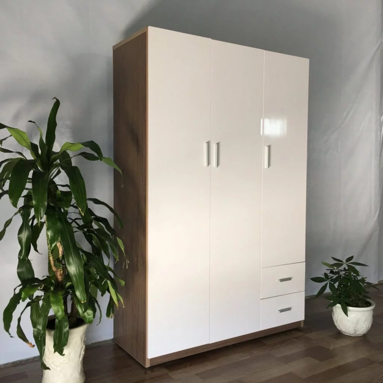 Tủ Nhựa Đài Loan 3 Cánh HL10 - Màu Trắng Phối Vân Gỗ