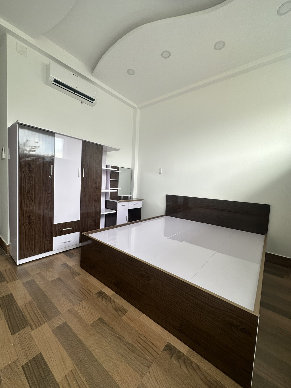 GIƯỜNG NHỰA CAO CẤP VINCOPLAST HL05