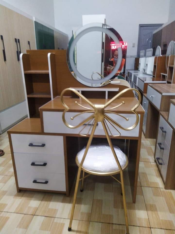 BÀN TRANG ĐIỂM NHỰA ĐÀI LOAN CAO CẤP HL02