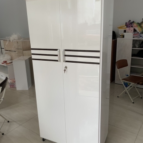 Tủ Nhựa Đại Loan 2 Cánh HL13 - Màu Trắng Sọc - Chân Đế 
