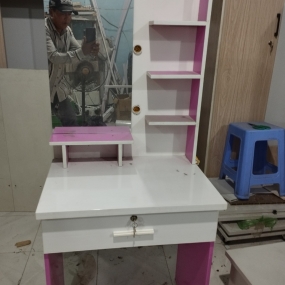 Bàn trang điểm nhựa Đài Loan HL09